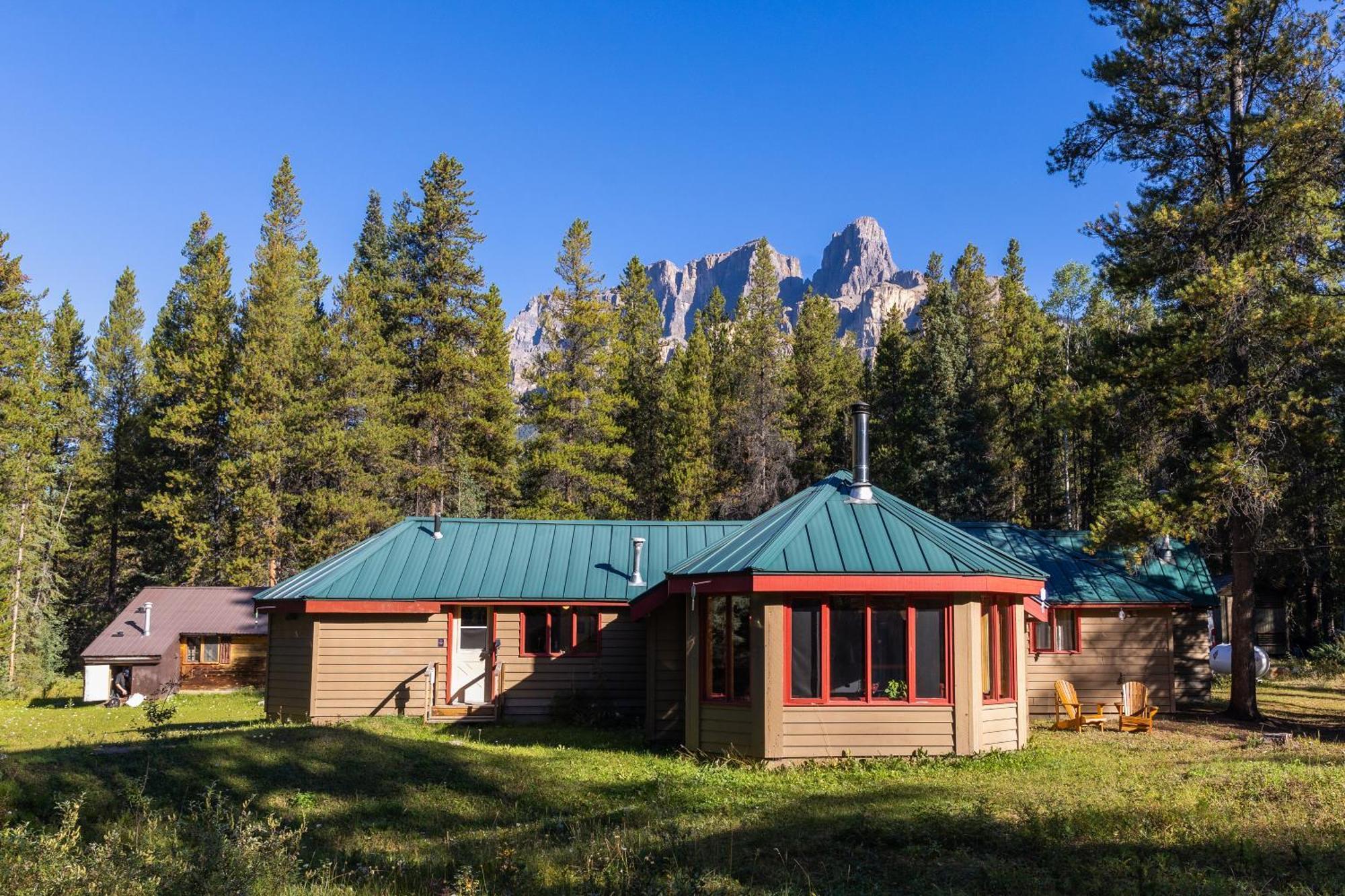 Hi Castle Mountain - Hostel المظهر الخارجي الصورة